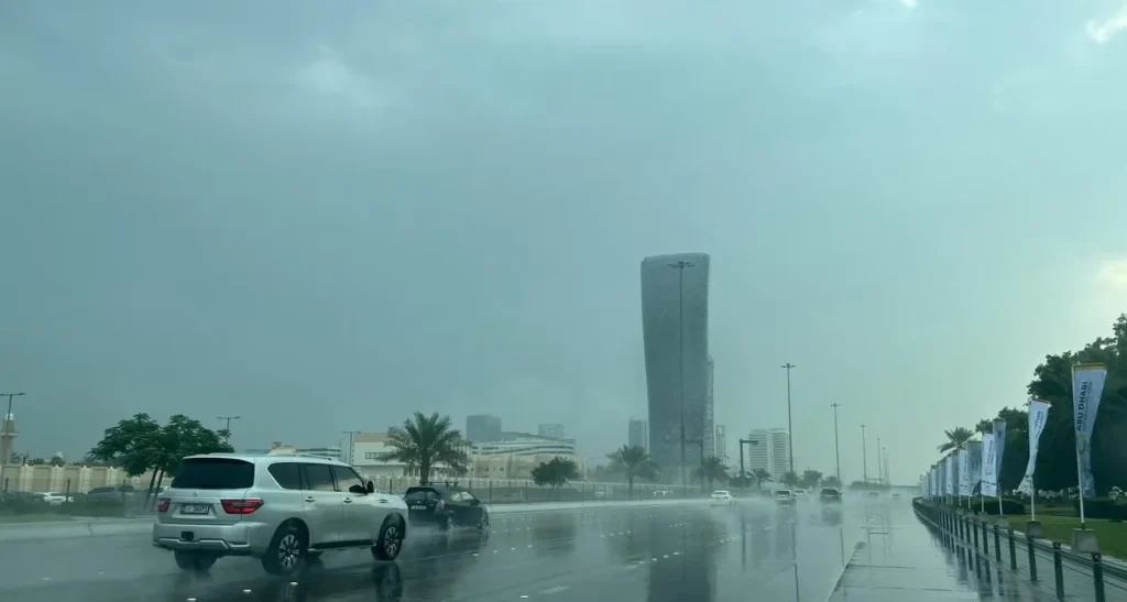 UAE weather alert: Sweltering Heat of 50°C With Showers Expected Till Sunday 2 uae weather alert